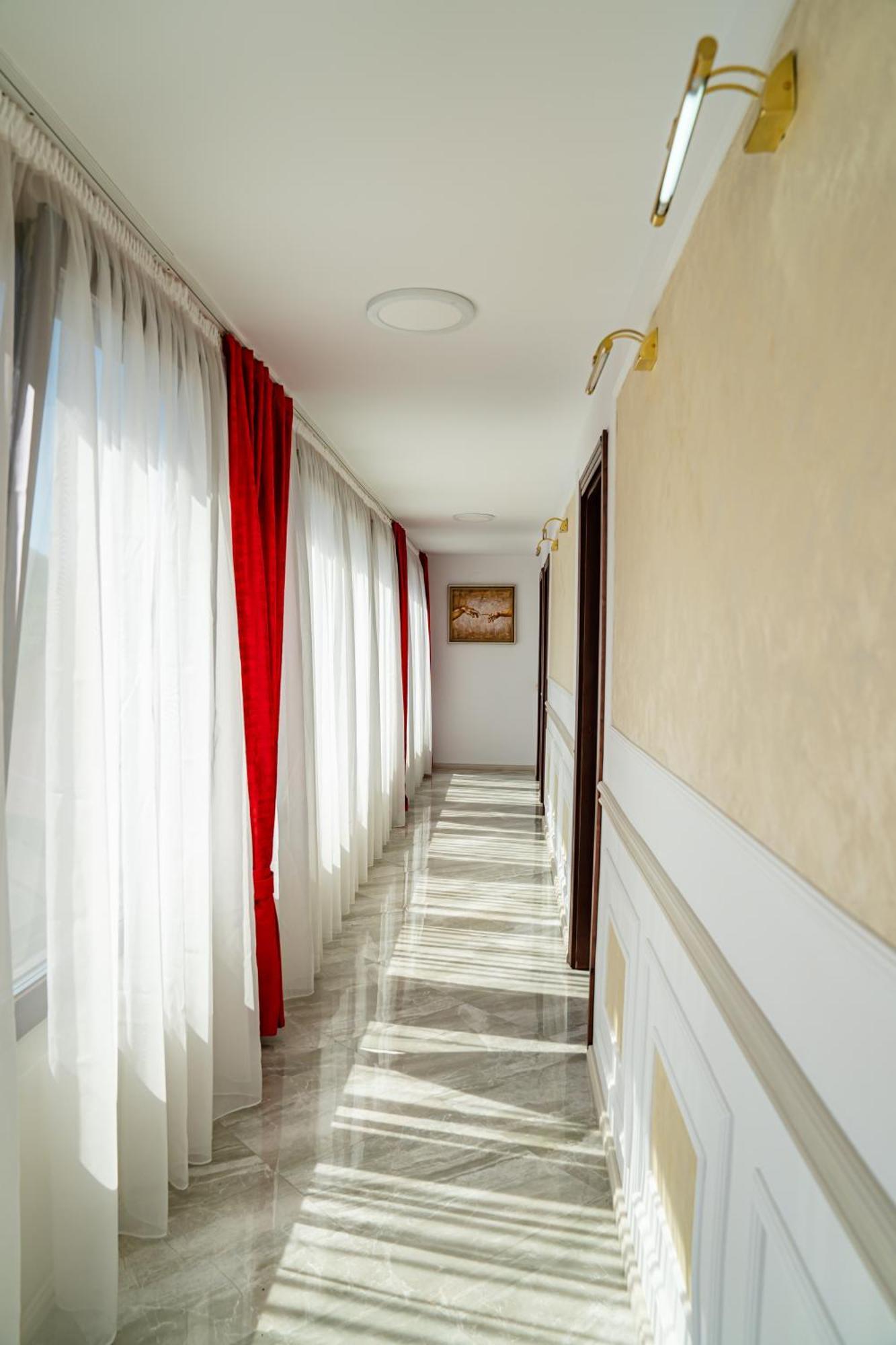 Отель Casa Clim Анина Экстерьер фото